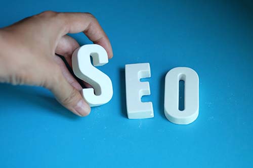 El posicionamiento SEO permite ubicar tu sitio web en los primeros lugares de Google